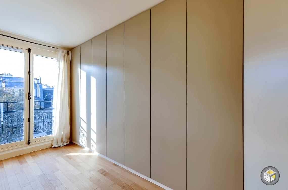 Chambre grand dressing